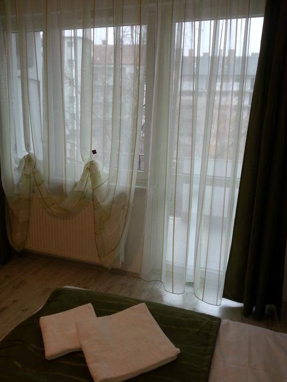 Downtown Apartment Miskolc Bagian luar foto